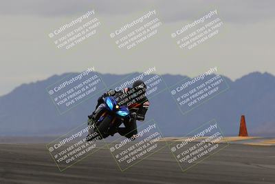media/Jan-15-2023-SoCal Trackdays (Sun) [[c1237a034a]]/Turn 9 (2pm)/
